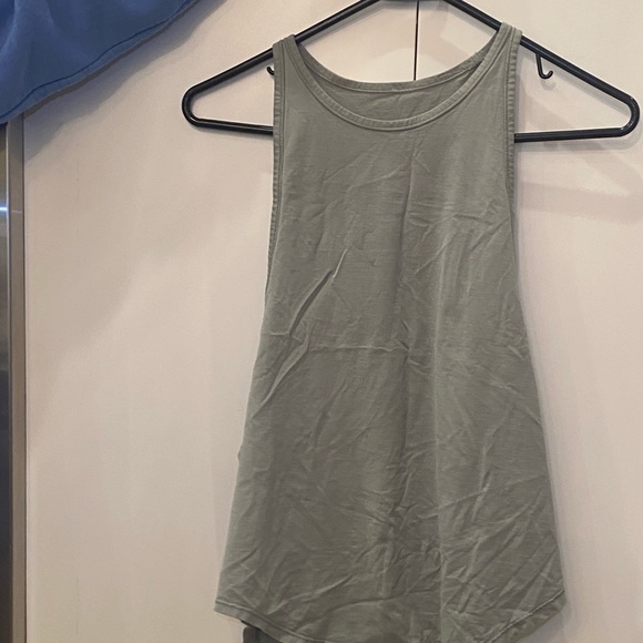 Lululemon on the move relaxed fit tank top - Picture 1 of 2